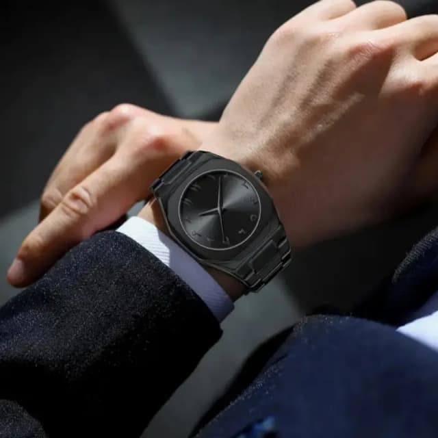 Arabic Aura Black Dial Watch  Minimalist Stainless Steel Timepiece with Arabic Numerals
